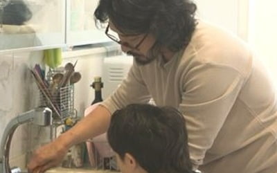 신성우 "'♥ 17세 연하 아내'와 이별 직전 결혼 결심" ('아빠는 꽃중년')