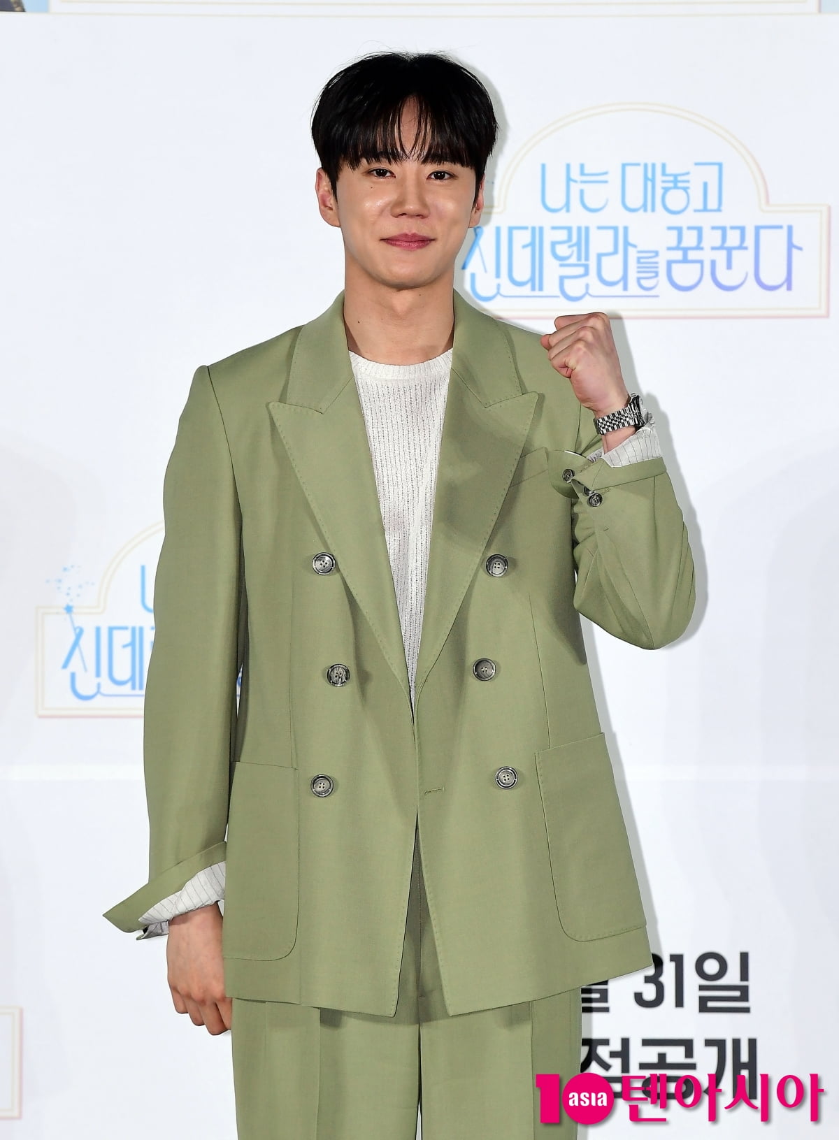 [TEN포토]이준영 '로코로 컴백'
