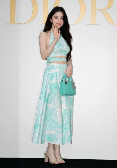 [TEN포토]한소희 '자신감 넘치는 몸매'