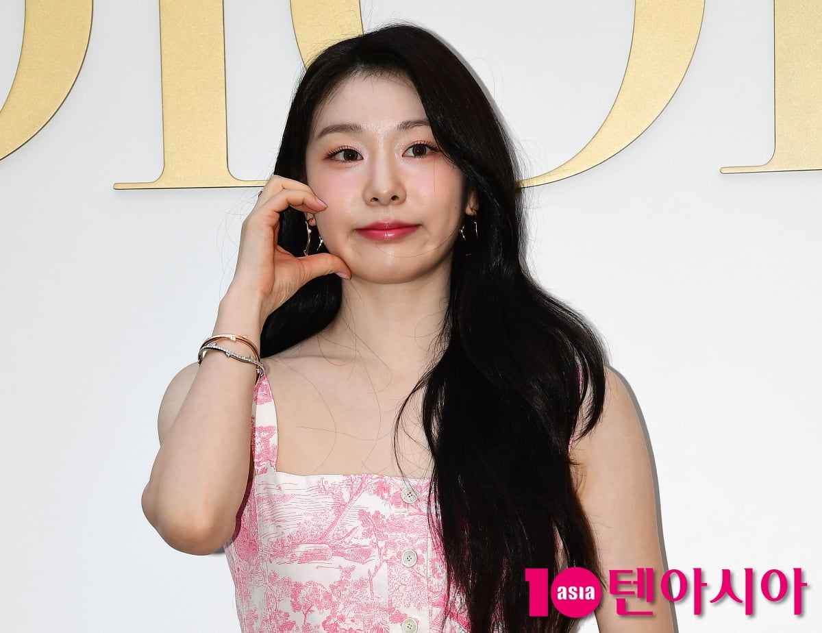 [TEN포토]김연아 '곰신의 하트'