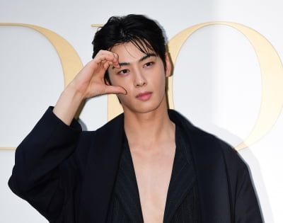 [TEN포토]차은우 '상남자의 향기'