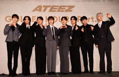[TEN포토]에이티즈 '타이틀곡 '워크'로 컴백'