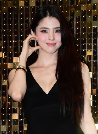 [TEN포토]한소희 '별을 담은 눈동자'