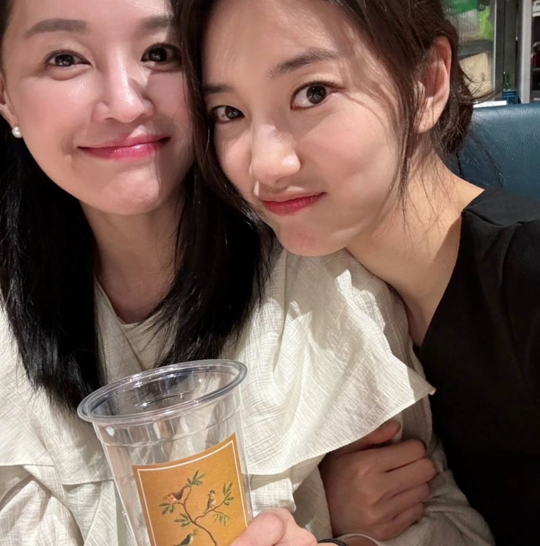 "'원더랜드'에서도 수지 이쁘다"…이영아 10살 차 극복한 우정 자랑[TEN★]