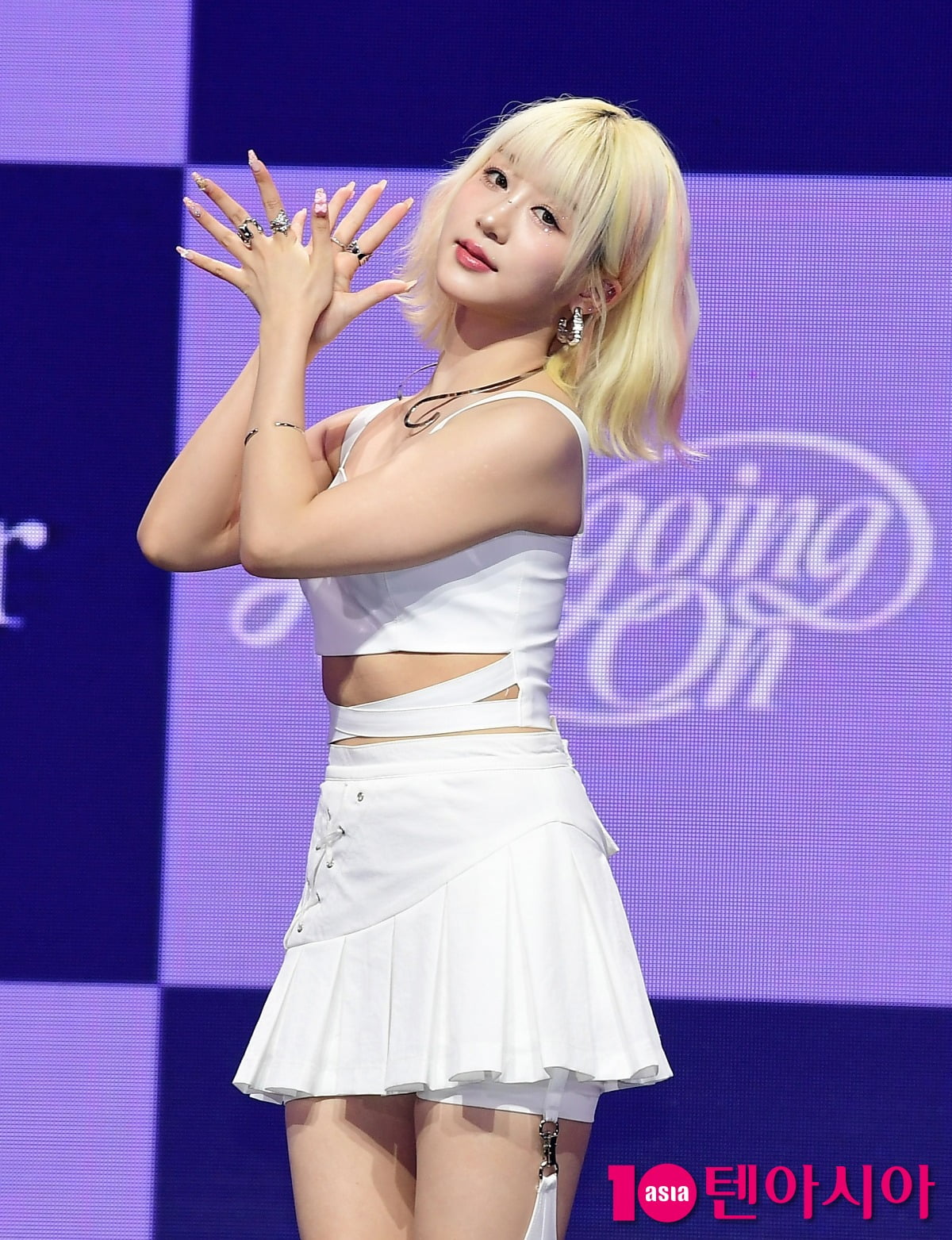 '마지막 9인조 활동' 케플러 "첫 정규 앨범 신중하게 준비, 좋은 추억 만들겠다"