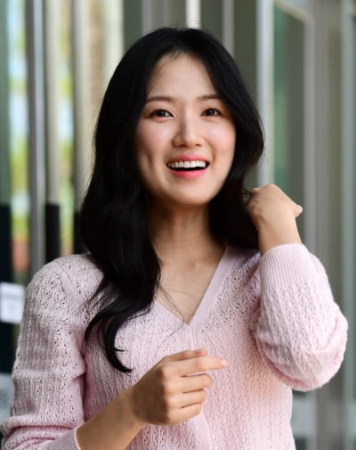 [TEN포토]김혜윤 '임솔의 핑크빛 미소'