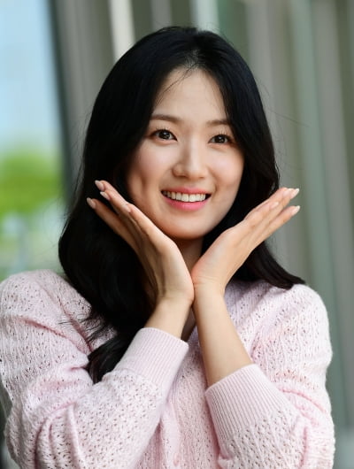 [TEN포토]김혜윤 '이쁜 꽃한송이'