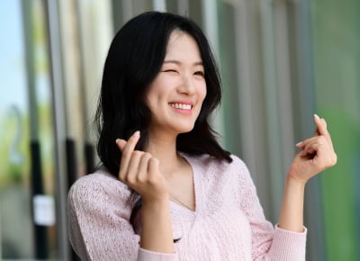 [TEN포토]김혜윤 '러블리한 윙크'