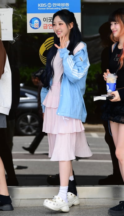 [TEN포토]하이키 휘서 '핑크빛 미소'