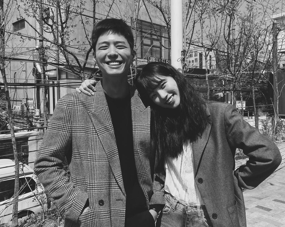 "이번엔 흑백" 수지▼박보검 '원더랜드' 개봉 D-DAY…훈훈한 커플 사진 공개 [TEN★]