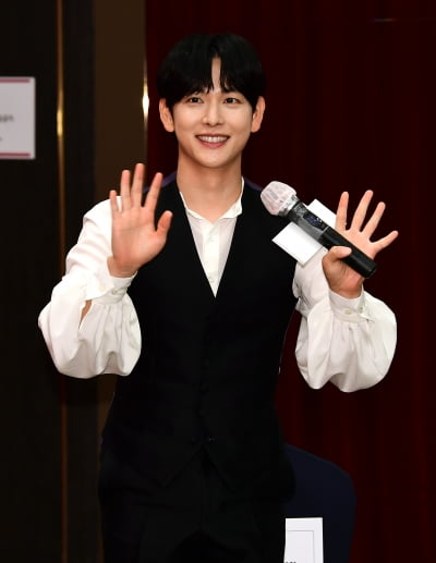 [TEN포토]임시완 '해맑은 미소'