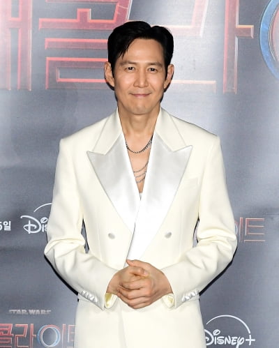 [TEN포토]이정재 '내가 제다이가 될 상인가'