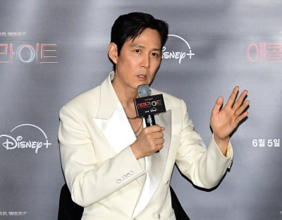 [TEN포토]이정재 '오징어게임 이후 해외프로젝트가 많이 들어온다'