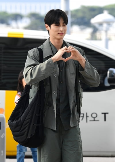 [TEN포토]변우석 '소녀들 심쿵하게 만들어'