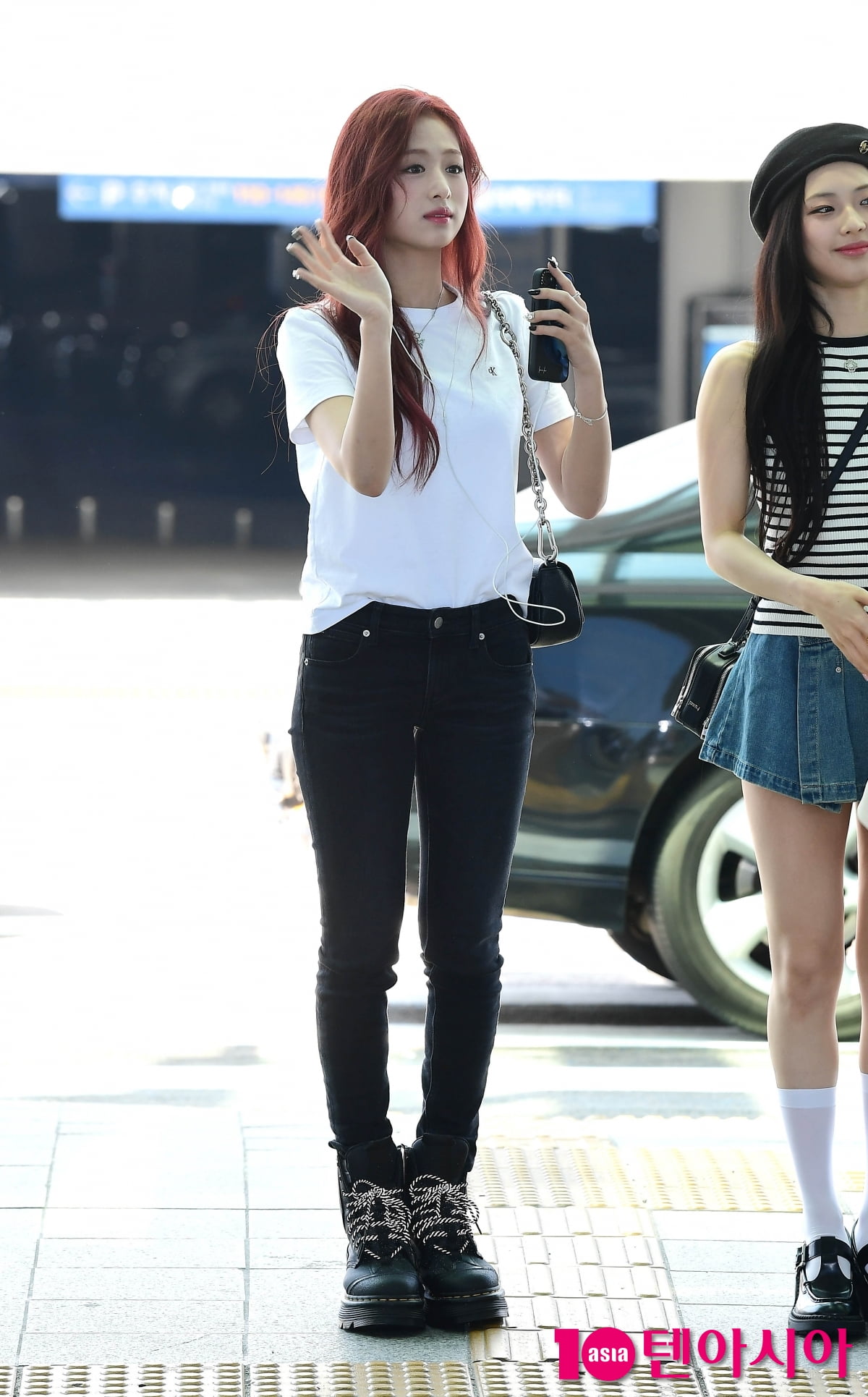 [TEN포토]베이비몬스터 아현 '청순미 뿌리는 인사'