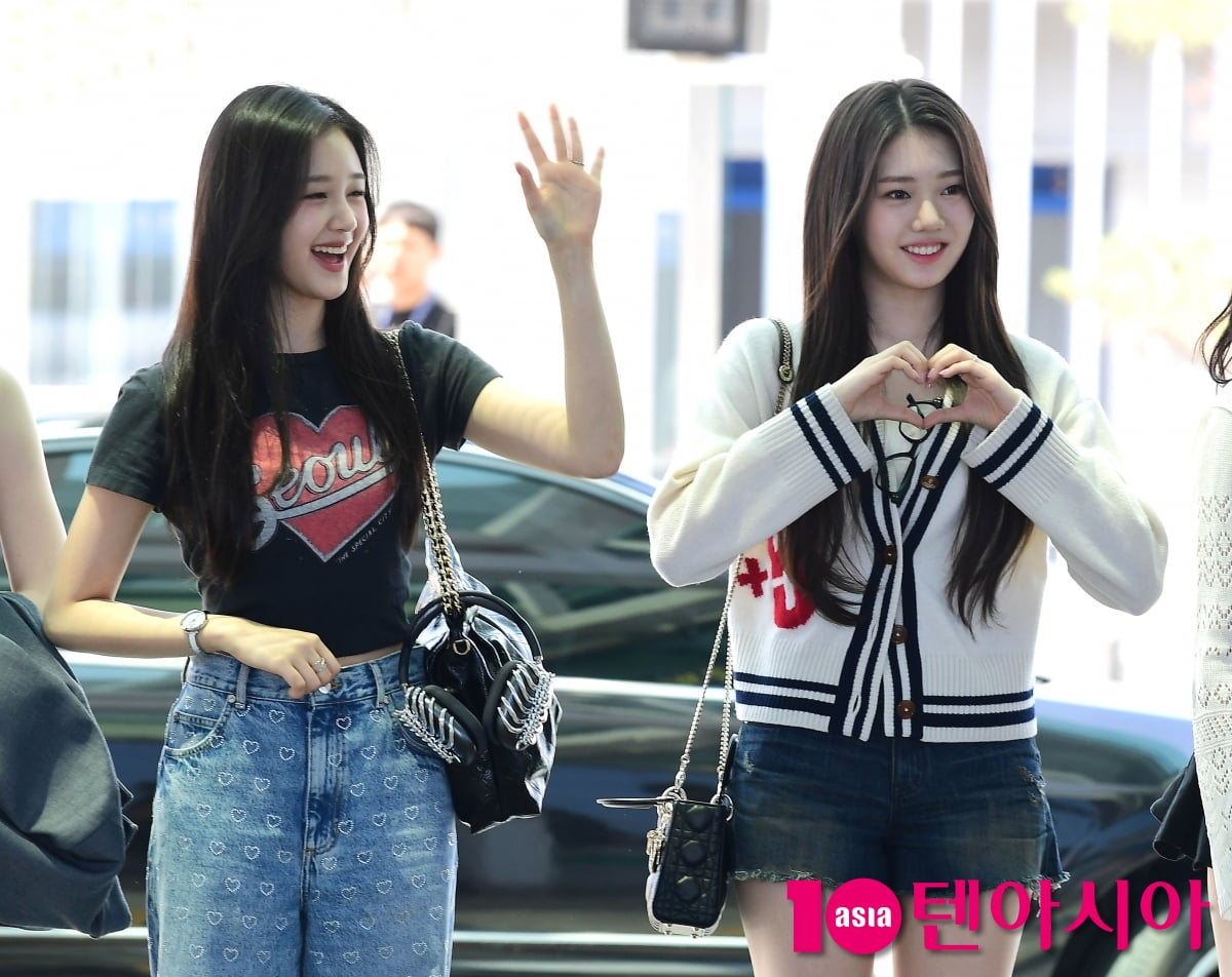[TEN포토]베이비몬스터 파리타-로라 '팬들에게 보내는 꽃미소'