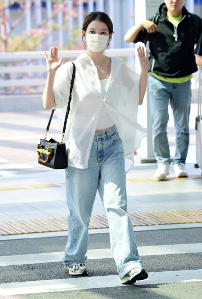 [TEN포토]아이유 '말레이시아 월드투어 가요'