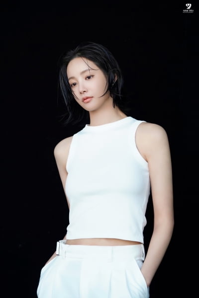 연우, 단발의 정석