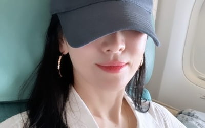송혜교, 791만원 목걸이보다 빛나는 미모