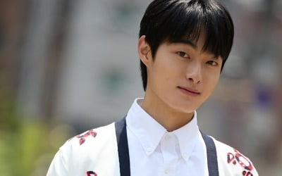 이서진 '츤데레' 매력에 반했다…30살 어린 윤찬영 "시니컬한데 다정해" ('조폭고')[인터뷰②]