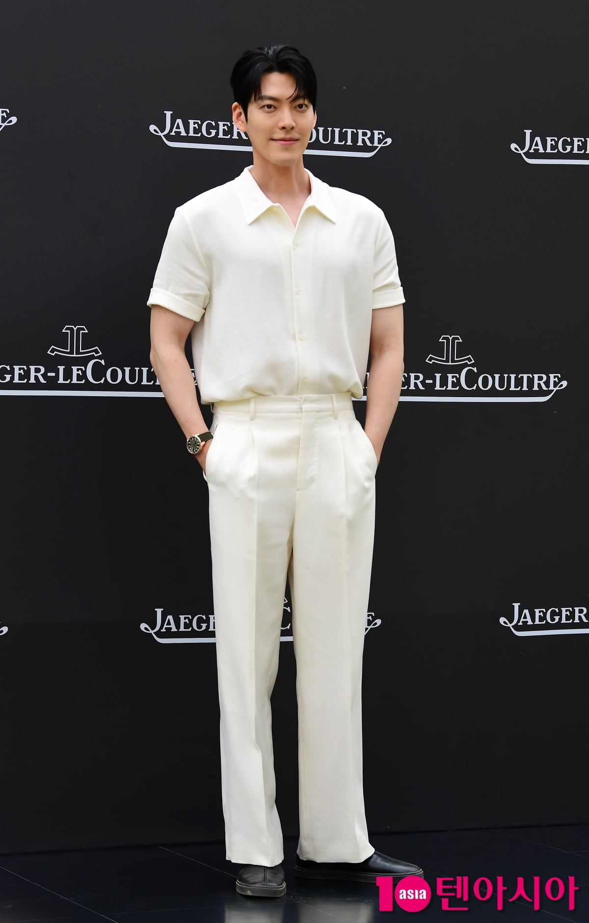 [TEN포토]김우빈 '우아한 화이트'