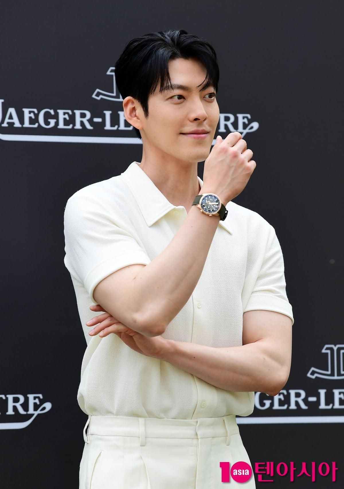 [TEN포토]김우빈 '탑모델의 프로의식'