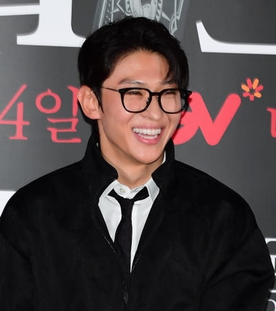 [TEN포토]김진영(덱스) '상남자의 비주얼'