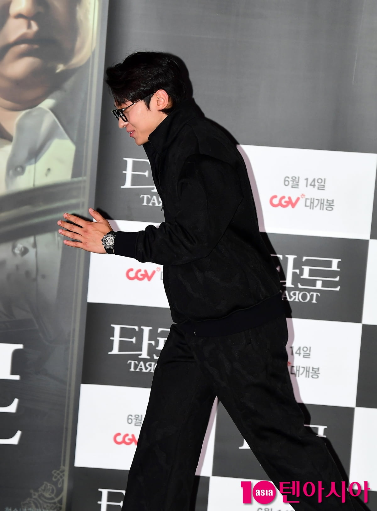 [TEN포토]김진영(덱스) '화려한 퇴장'