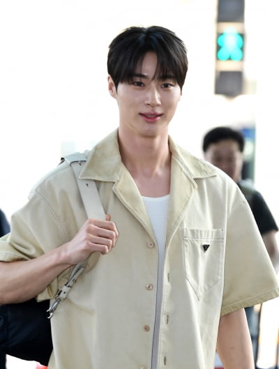 [TEN포토]변우석 '선재의 플러팅 눈빛'
