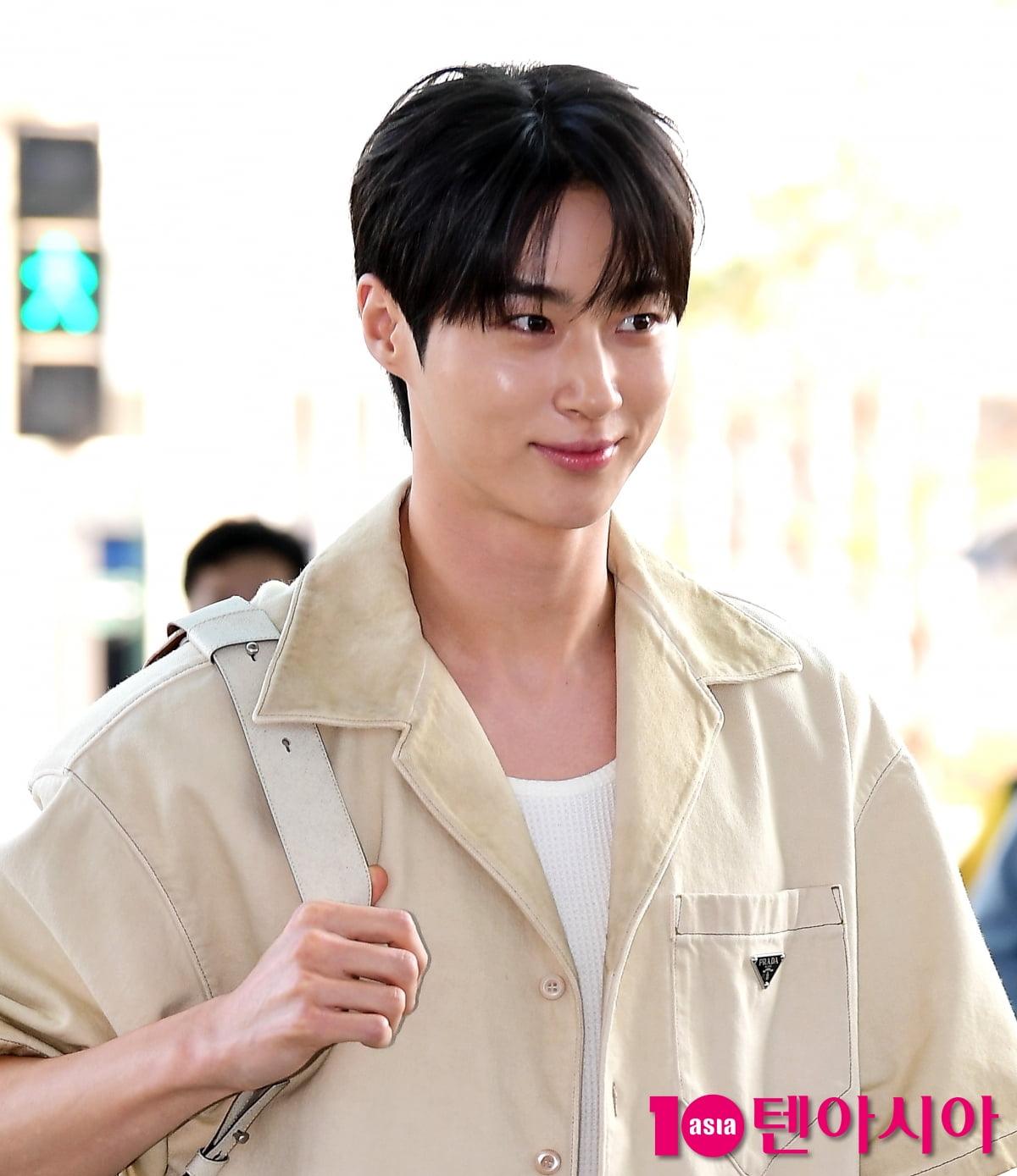 [TEN포토]변우석 '선재의 샤프한 옆선'