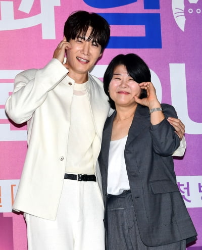 [TEN포토]이정은-최진혁 '미소가 한 가득'
