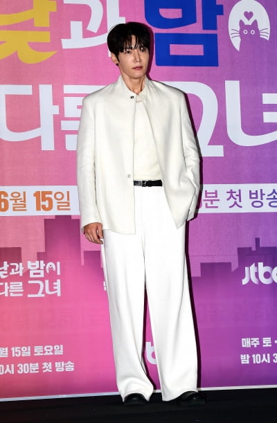 [TEN포토]최진혁 '능력캐 검사'