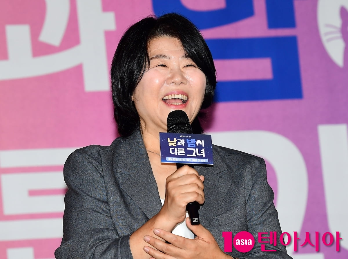 [TEN포토]이정은 '최진혁과 정은지 같이 댄스 챌리지 하겠다'