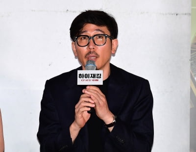 [TEN포토]김성한 감독 '신파 좋아하지만 담백하게 담으려고 했다'