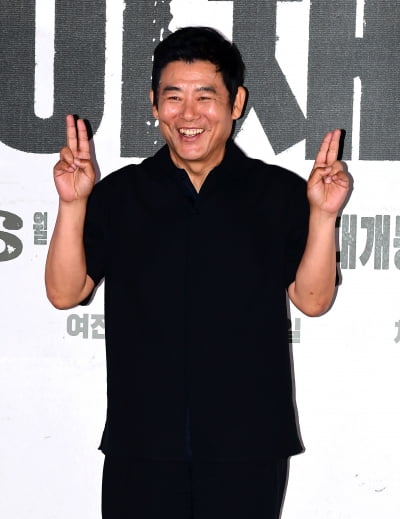 [TEN포토]성동일 '개구쟁이 미소'