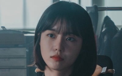 '크래시' 문희, 걸그룹 출신이었네…예사롭지 않은 존재감
