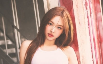 "단체 사진 안 찍어" 트와이스 나연, 반전 행동…무려 팬 190명과 투샷 이벤트 [TEN이슈]