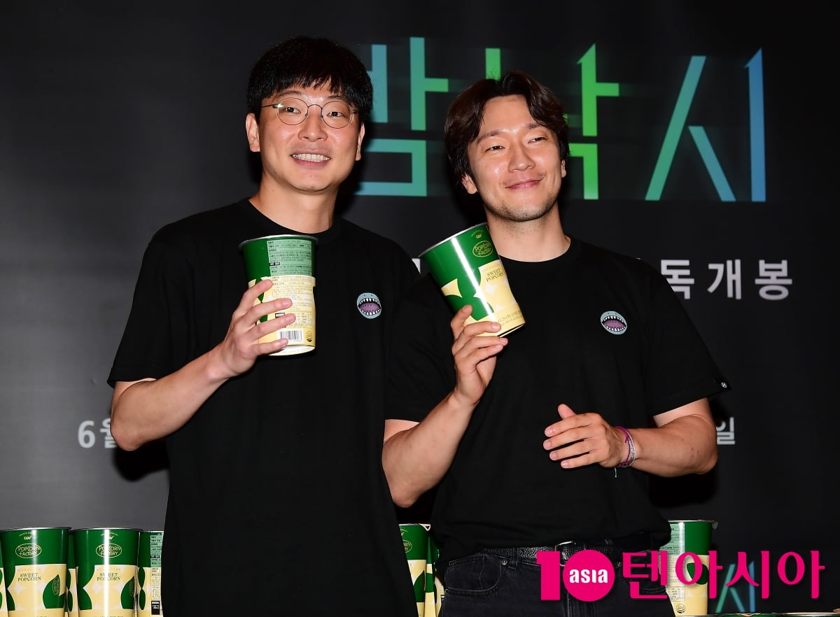 [TEN포토]손석구-문병곤 감독 '영화 '밤낚시' 주역들'