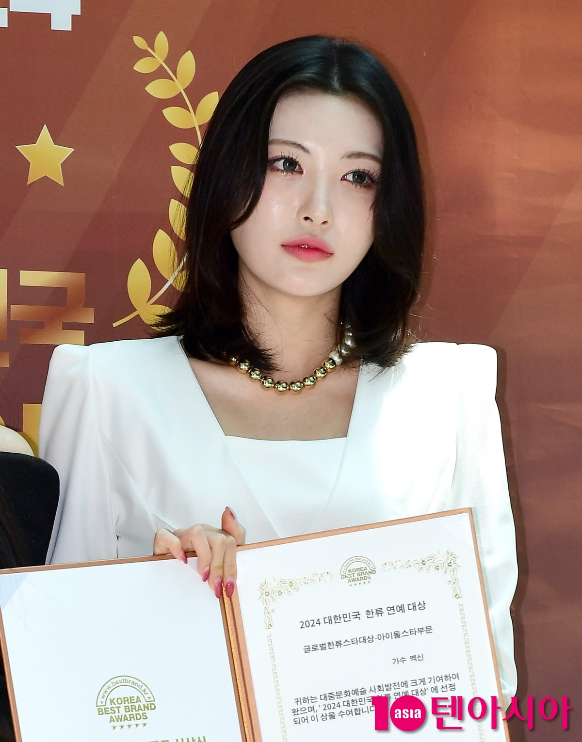 [TEN포토]엑신 니즈 '압도적 고흑미'