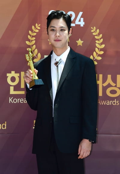 [TEN포토]엠블랙 양승호 '오랜만이네요'