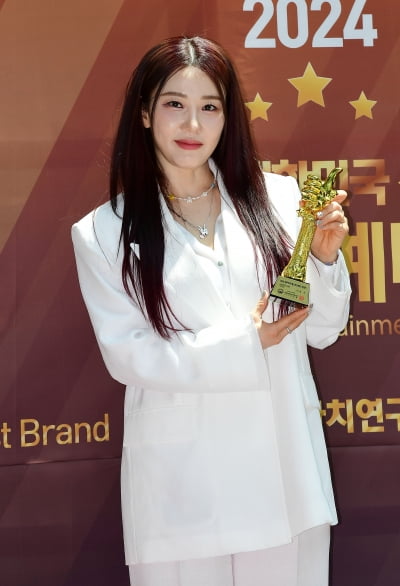 [TEN포토]길건 '점점 더 이뻐지네'