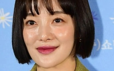 황보라 '의료파업' 발언 일파만파…"명백한 허위 주장" 의협 저격→영상 삭제 [TEN이슈]