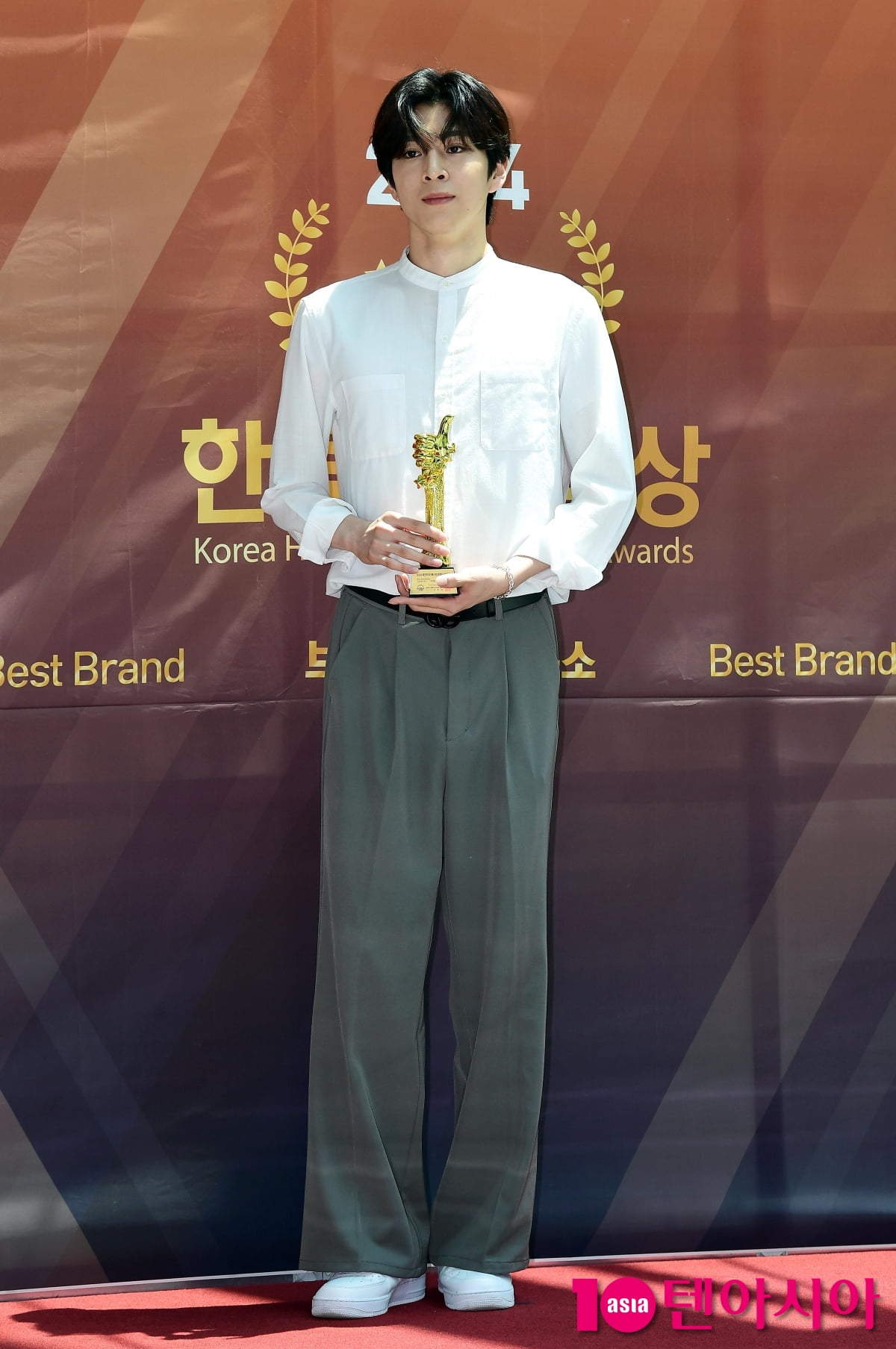 [TEN포토]타키모토 히로토 '일본배우부문 해외스타초청특별상 수상'