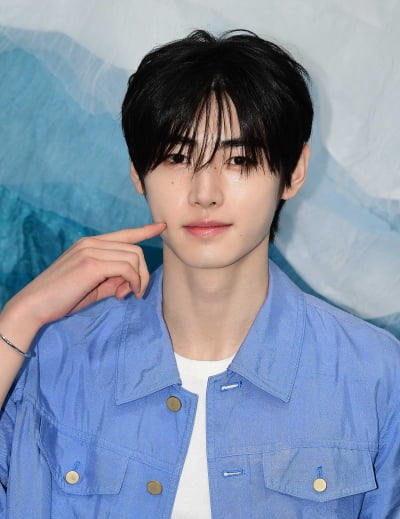 [TEM포토]엔하이픈 성훈 '치명적인 볼콕'