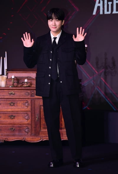 [TEN포토]이용진 '대세남의 인사'