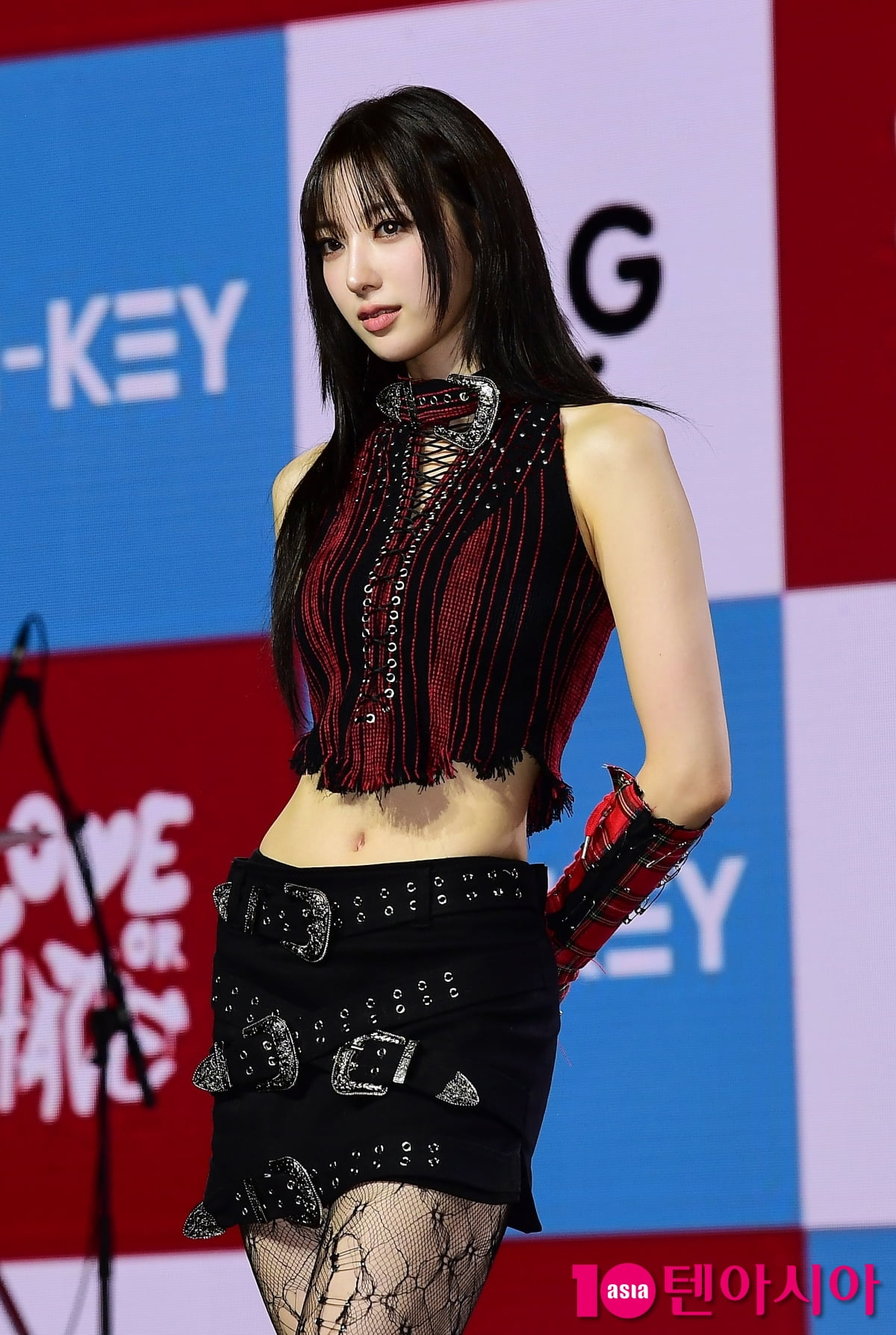 [TEN포토]하이키 리이나 '매혹적인 한줌 허리'