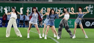 [TEN포토]아일리원 '폭염 날리는 상큼함'