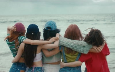 레드벨벳, '10년 활동'→뮤비 이스터에그로 담긴다