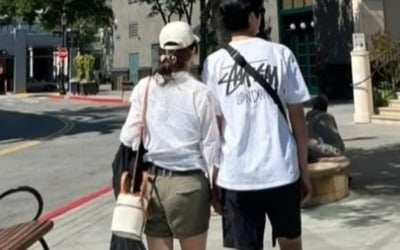 "설레는 키 차이" 송윤아, 훌쩍 큰 아들 자랑