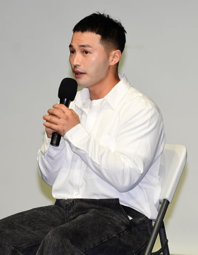 마이크로닷, 음악만은 손을 땔 수 없었다[TEN포토]